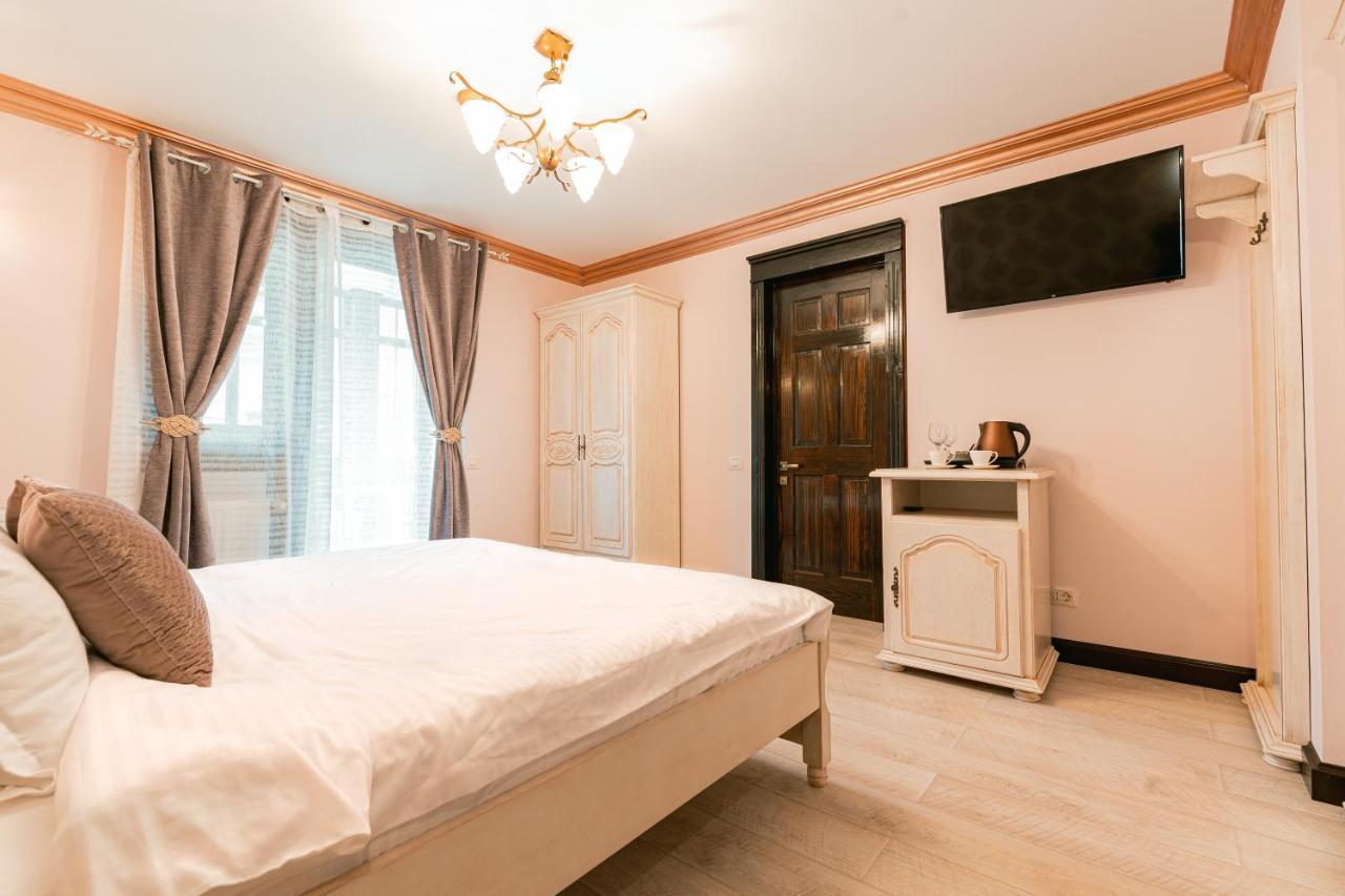 Vila Genia Campulung Moldovenesc Bagian luar foto