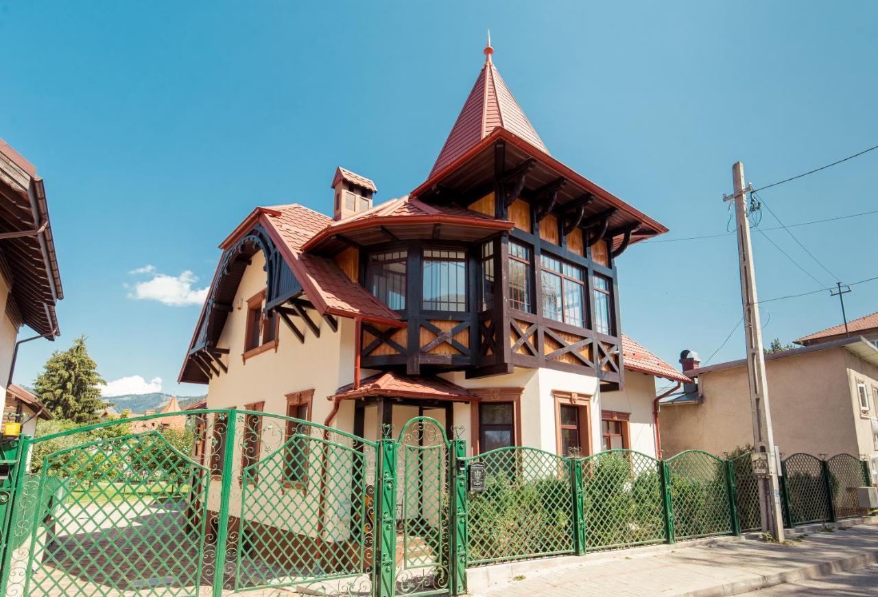 Vila Genia Campulung Moldovenesc Bagian luar foto
