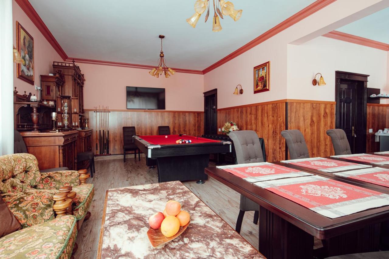 Vila Genia Campulung Moldovenesc Bagian luar foto